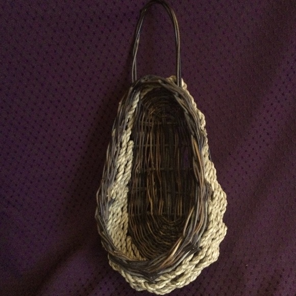 Decorative Wicker Wall Pocket Boho Planter 12" Basket - Picture 5 of 14